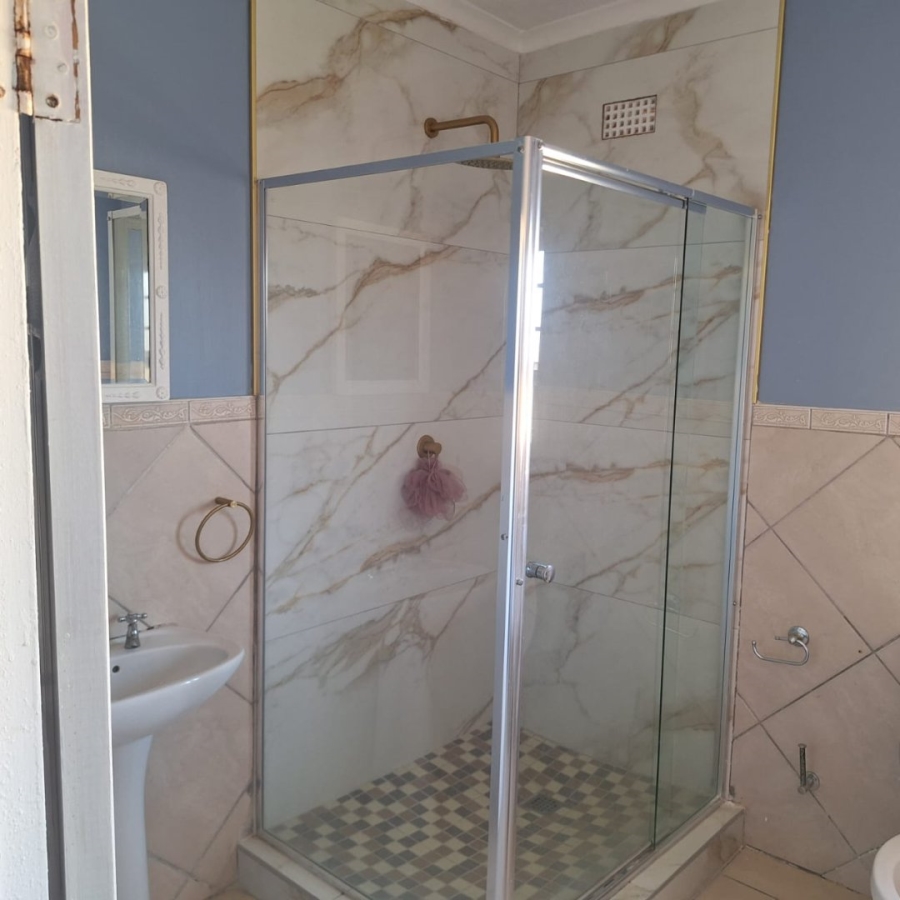 2 Bedroom Property for Sale in Beacon Bay Eastern Cape